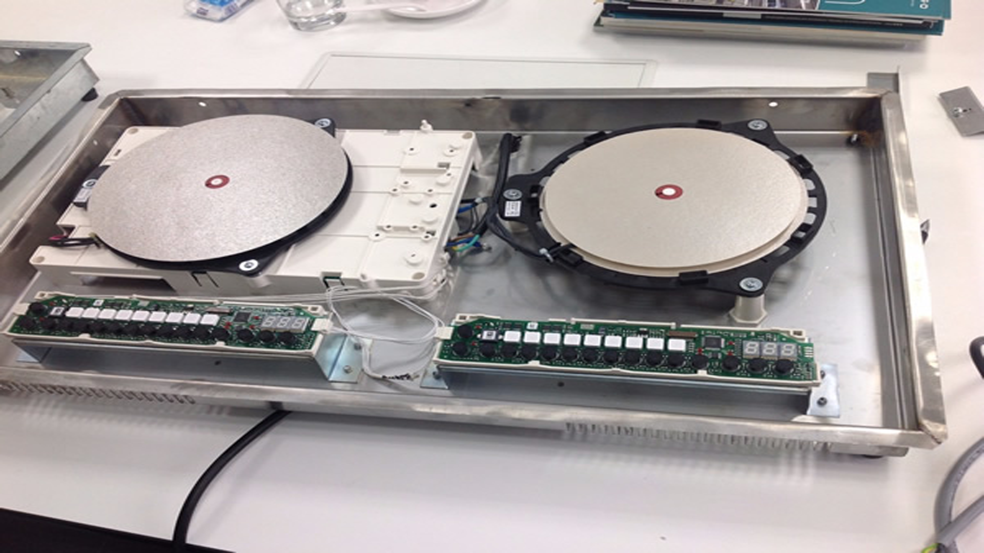 Hệ thống Mâm từ E.G.O của  Đức