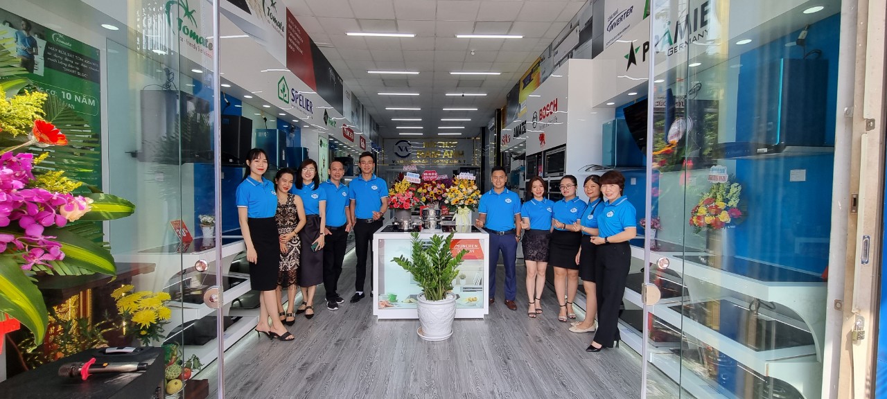 Đội ngũ chuyên viên tư vấn dày dặn kinh nghiệm của Bếp Nam Anh