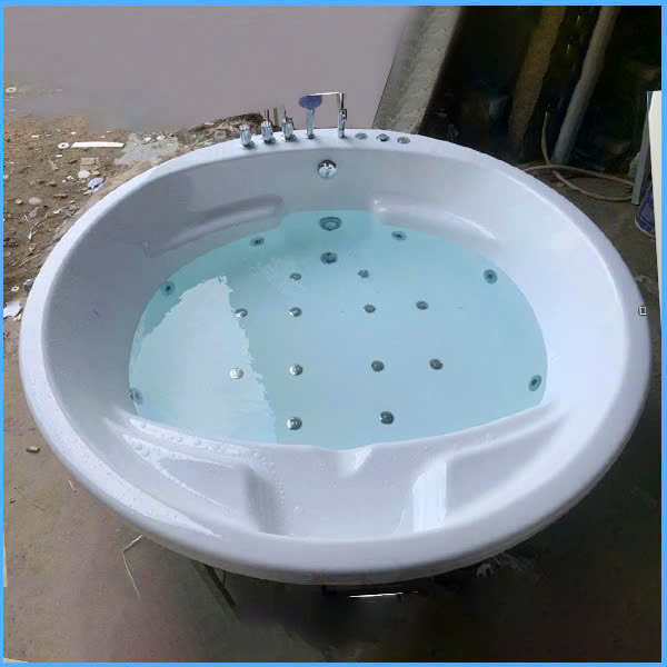 Bồn tắm Ares AR0181F