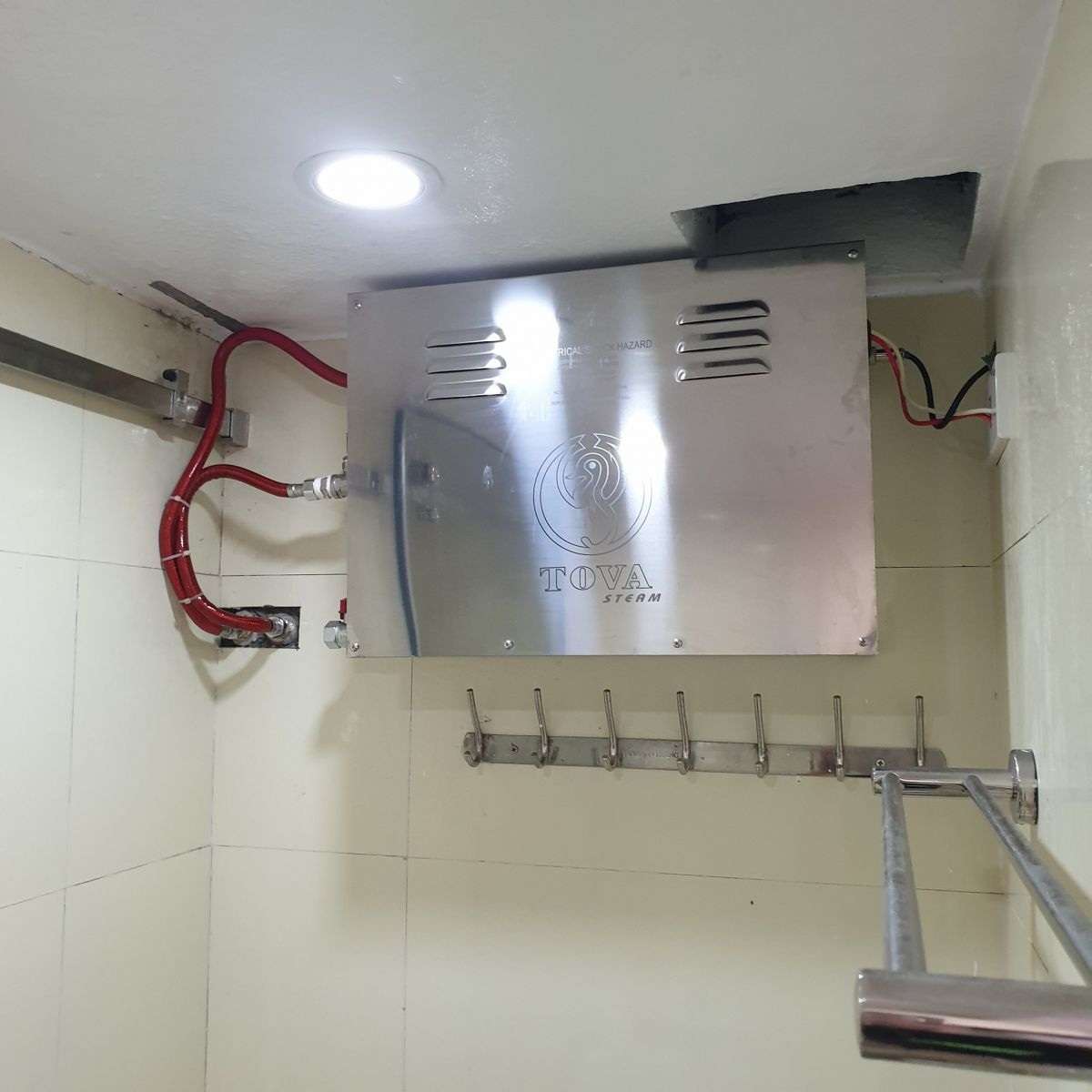 Hình ảnh lắp đặt máy xông hơi Tova tại nhà khách
