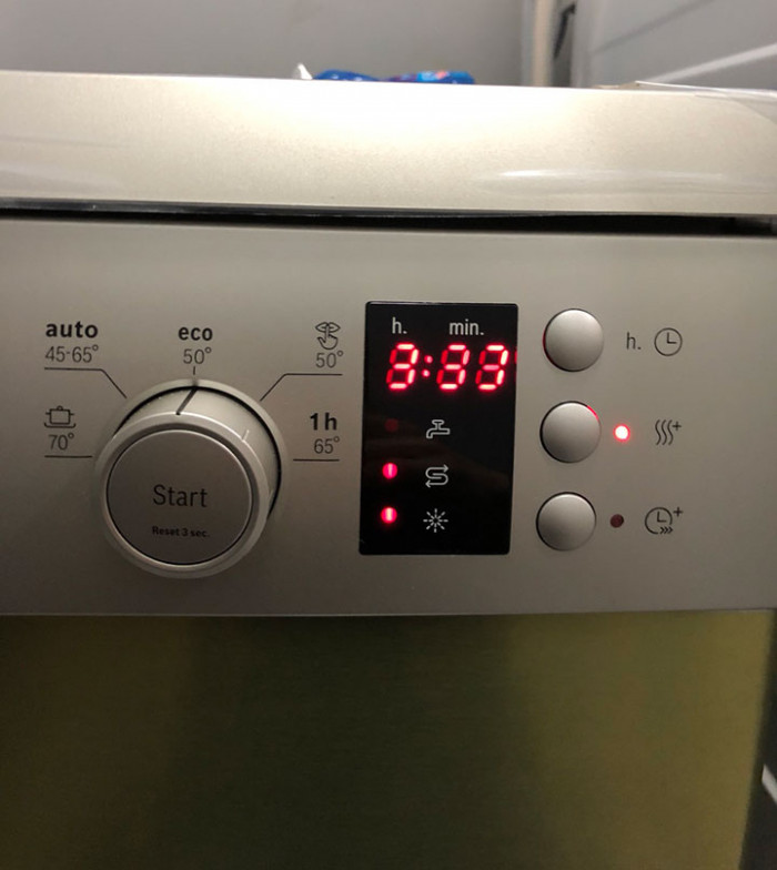 bang-dieu-khien-may-rua-bat-Bosch-SMS25KI00E