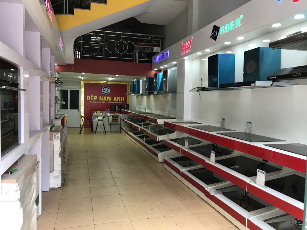 bep-nam-anh-ban-bep-dien-tu-duong-chinh-hang-uy-tin-tai-da-nang