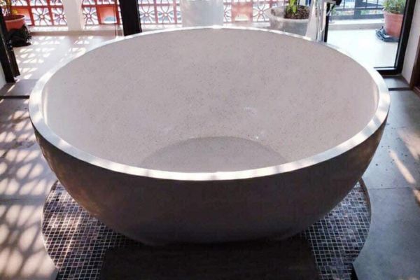 Bồn tắm tròn