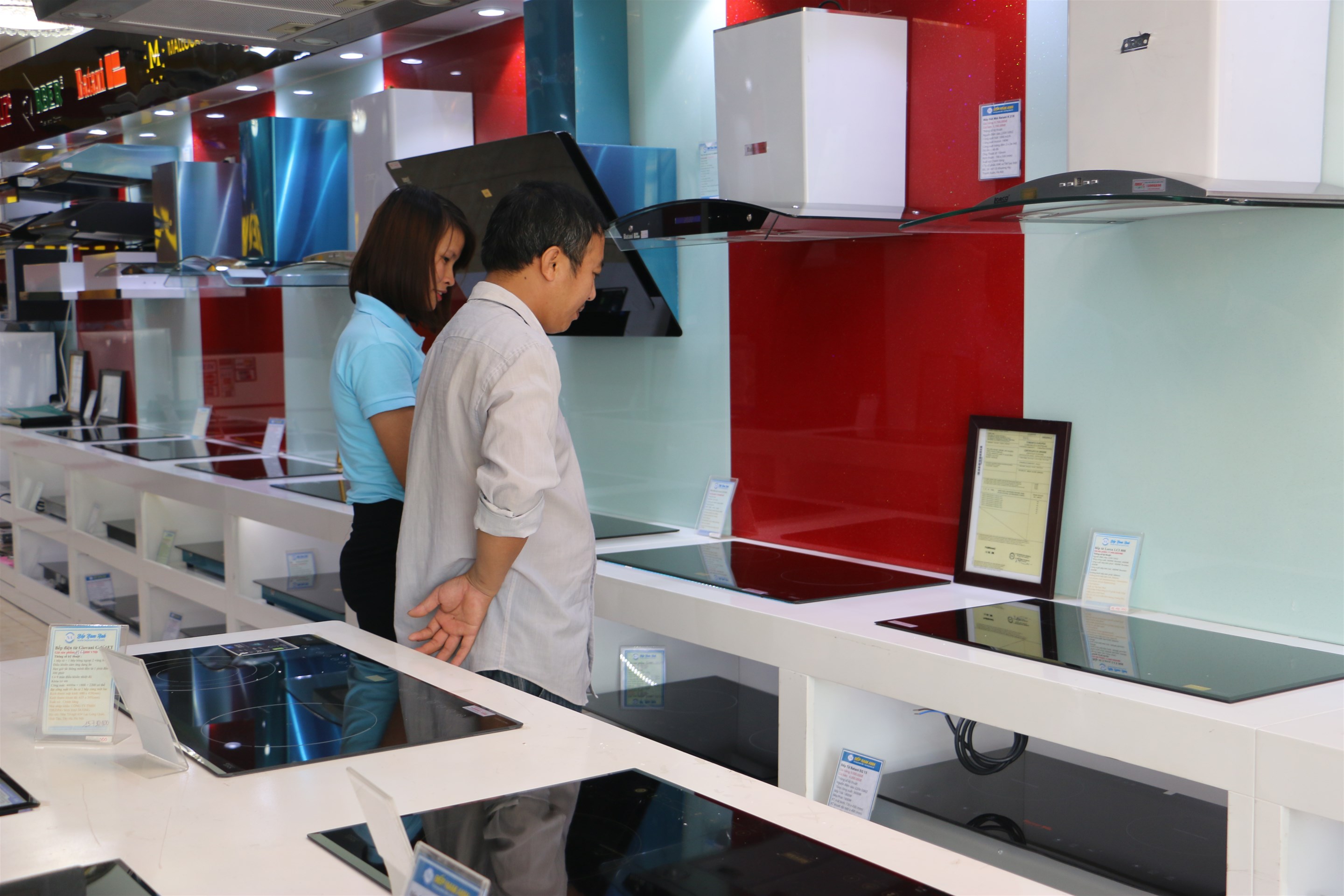 dia-chi-uy-tin-ban-bep-tu-am-tai-ha-noi