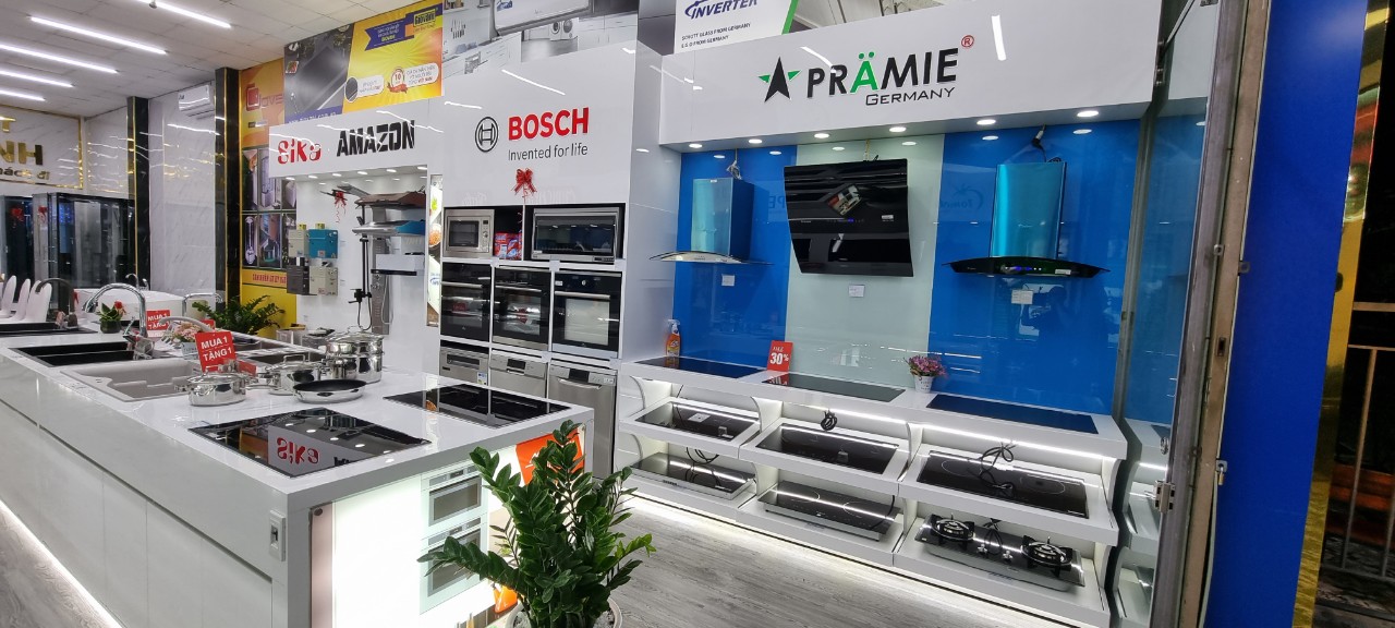 Showroom trưng bày các loại máy hút mùi