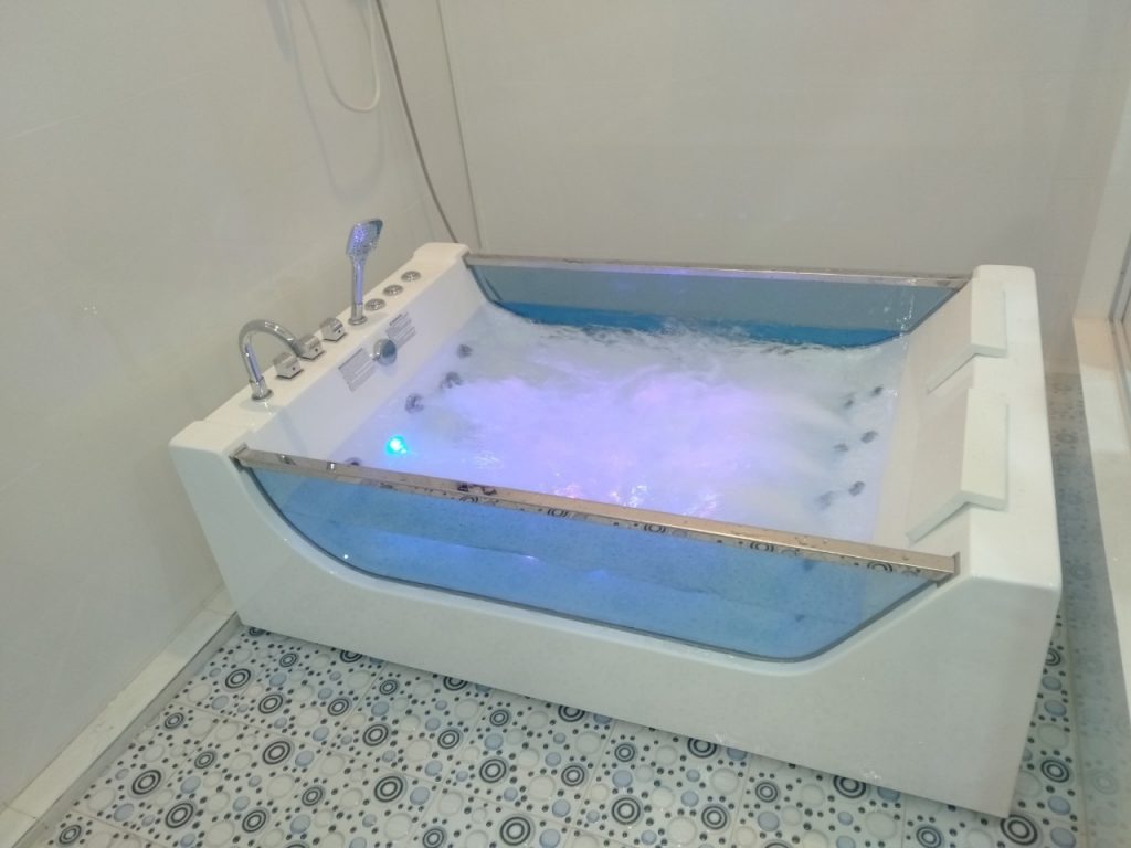 Bồn tắm Monaco chính hãng 