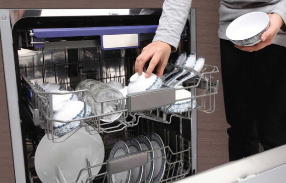 máy rửa bát chính hãng