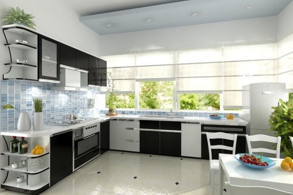 Bếp đối diện nhà vệ sinh