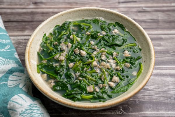 Canh ngao nấu rau muống