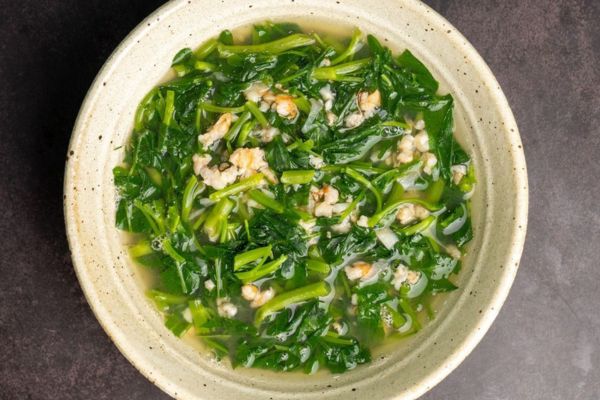 Canh ngao nấu rau muống