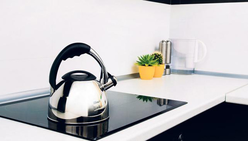 bếp từ hay bếp hống ngoại tốt hơn