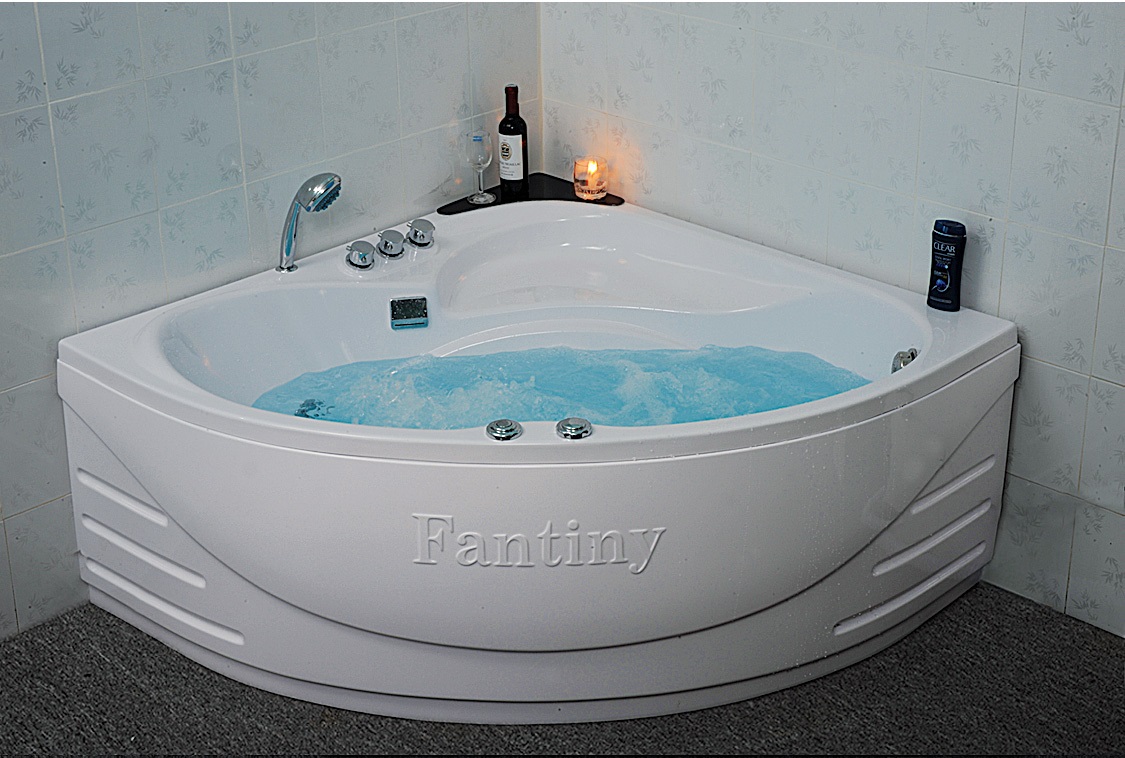 bồn tắm massage fantiny mbm-125t