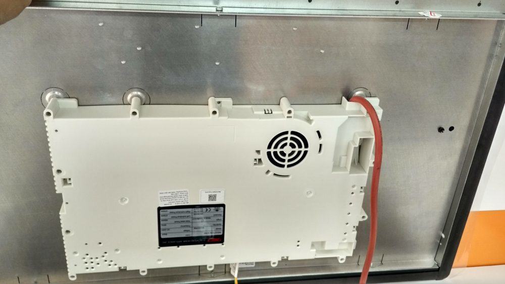thân vỏ của bếp