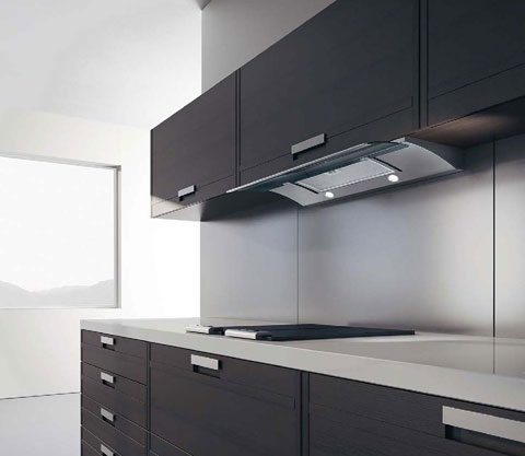 khong gian đặt bếp máy hút mùi cổ điển